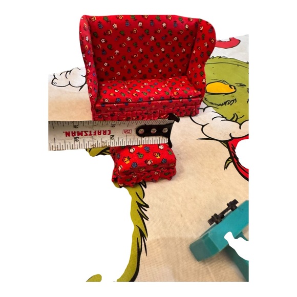 Vintage dollhouse furniture miniature sofa couch with stool red floral design - Picture 6 of 6